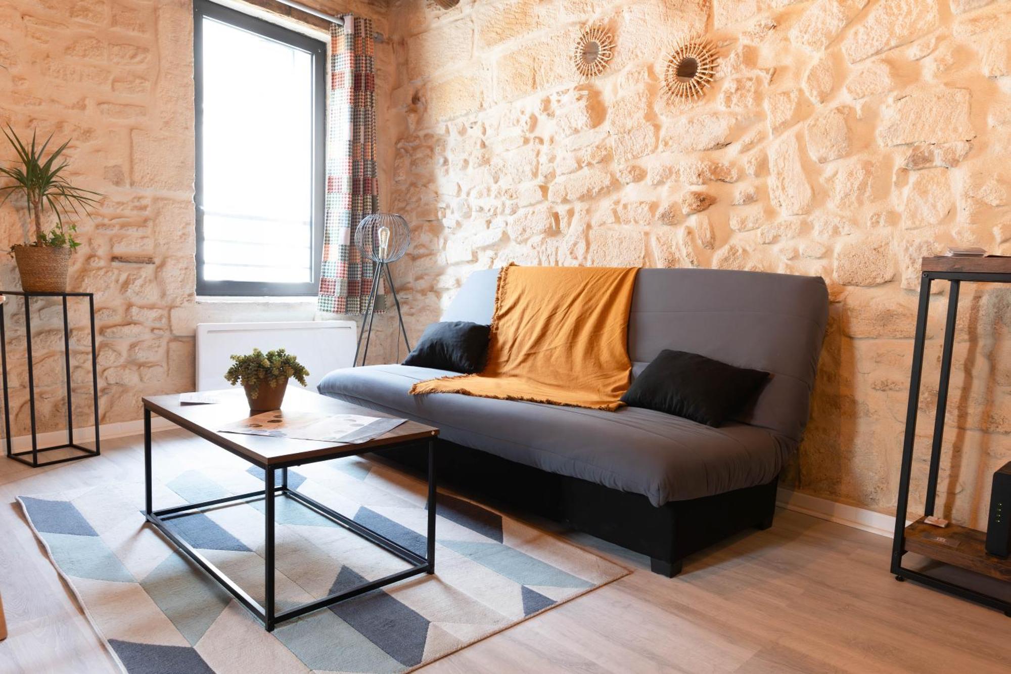 Immeuble 3 Apparts Centre Historique St Gilles Maisoncarreeconciergerie Saint-Gilles  Luaran gambar