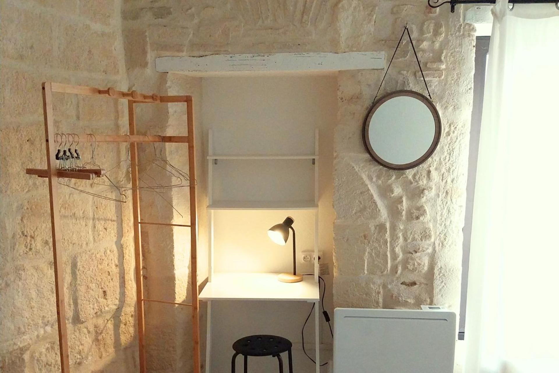 Immeuble 3 Apparts Centre Historique St Gilles Maisoncarreeconciergerie Saint-Gilles  Luaran gambar